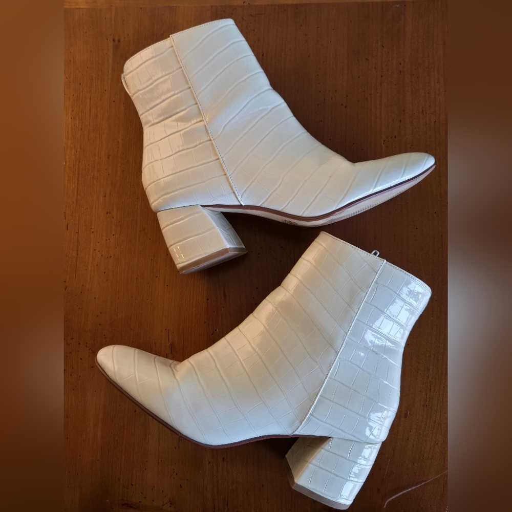 Chinese Laundry Croc Embossed Cream Ankle Booties | Block Heel | Size 7.5 (EU 38 - Picture 7 of 11